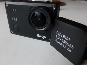 La batería de la Gitup Git2 es de menor capacidad que la de la Xiaomi Yi, pero eso no afecta a su autonomía.