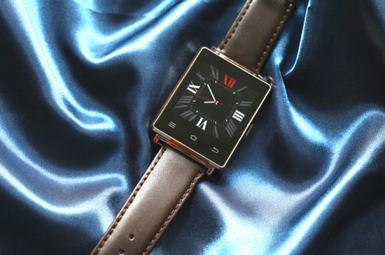 No.1 D6 es un reloj con Android sin parecerlo