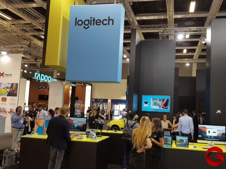 logitech stand