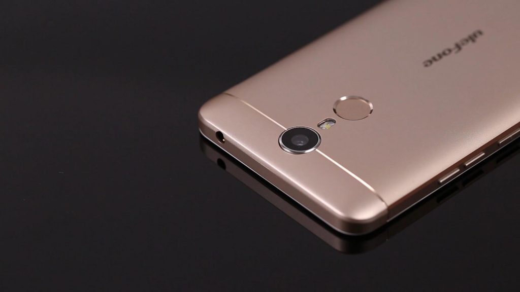 Ulefone Metal en color dorado
