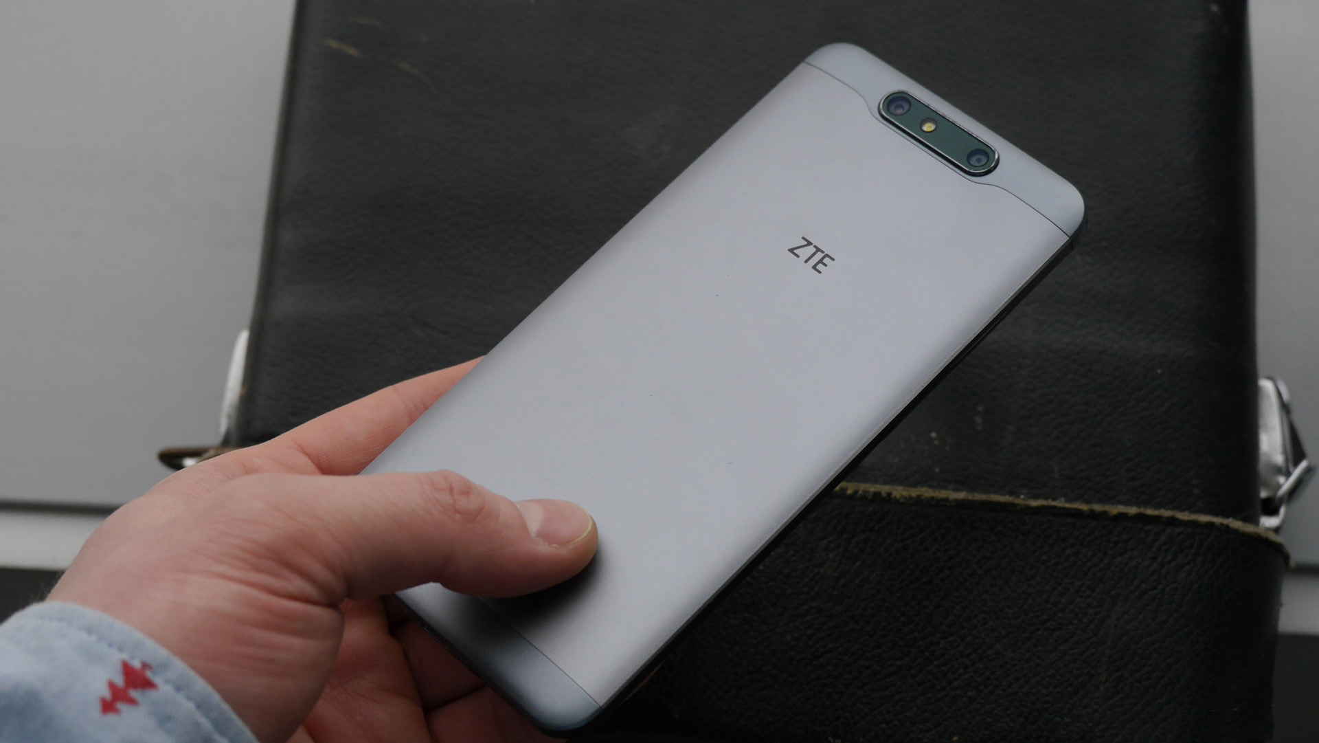 zte blade v8 especificaciones
