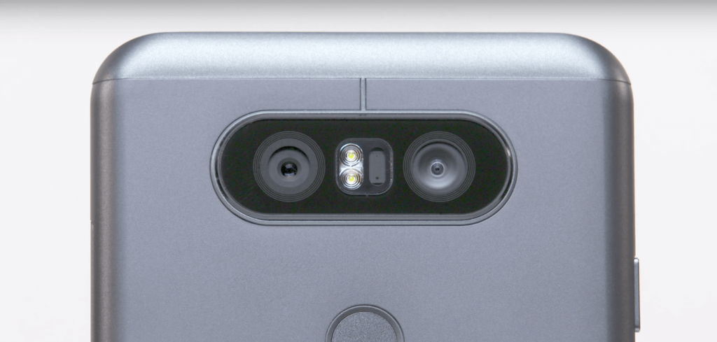 LG Q8