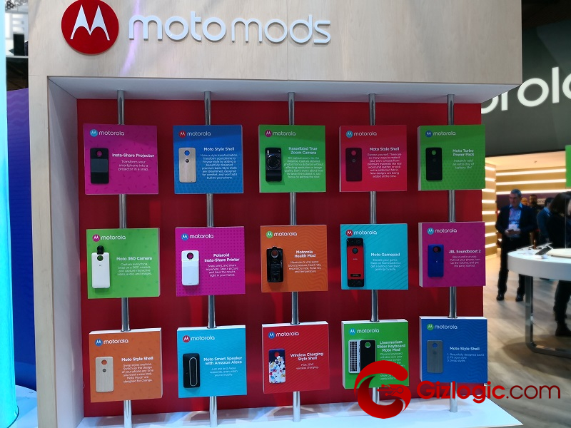 MWC18: Lenovo nos enseña sus nuevos Moto Mods para smartphones Motorola