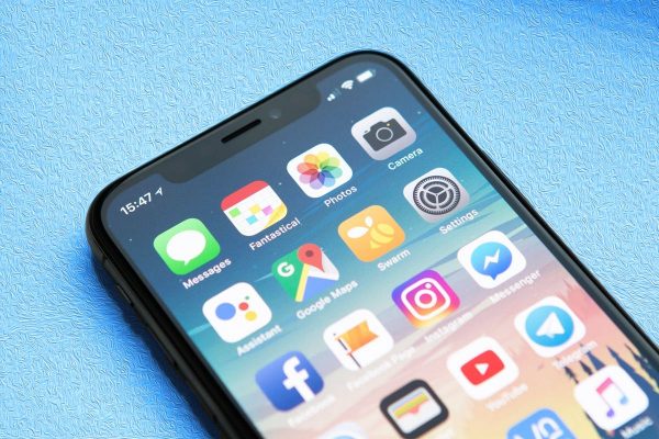 iPhone X SE