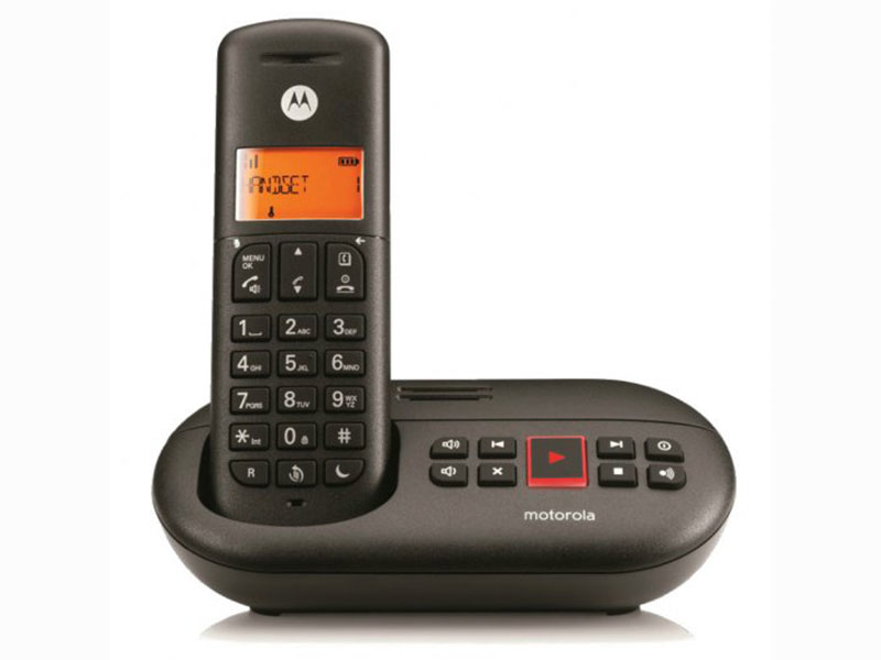 Motorola E211