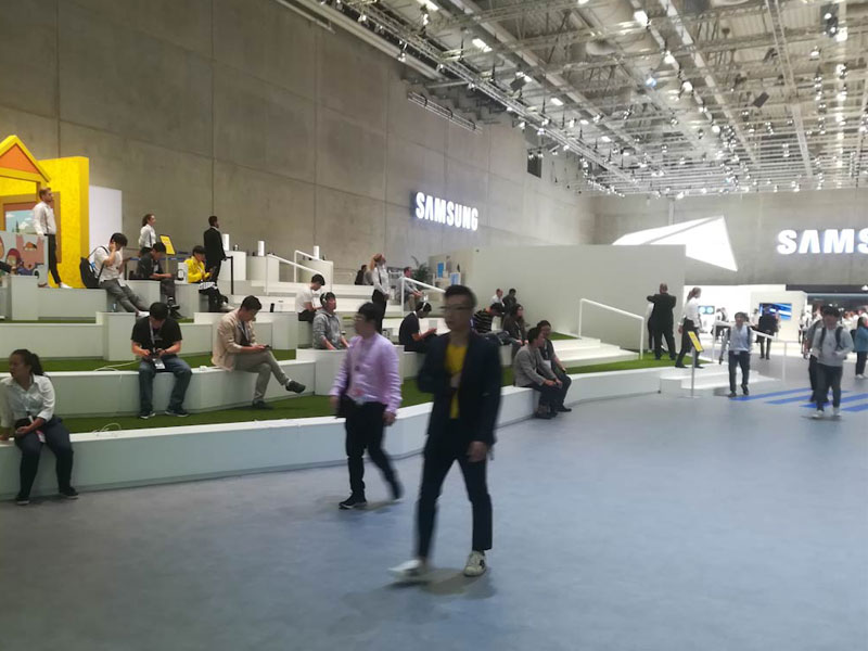 Explorando el CityCube durante el stand de Samsung en el IFA 2018 - Destacada