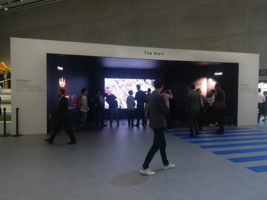 Explorando el CityCube durante el stand de Samsung en el IFA 2018 - The Wall