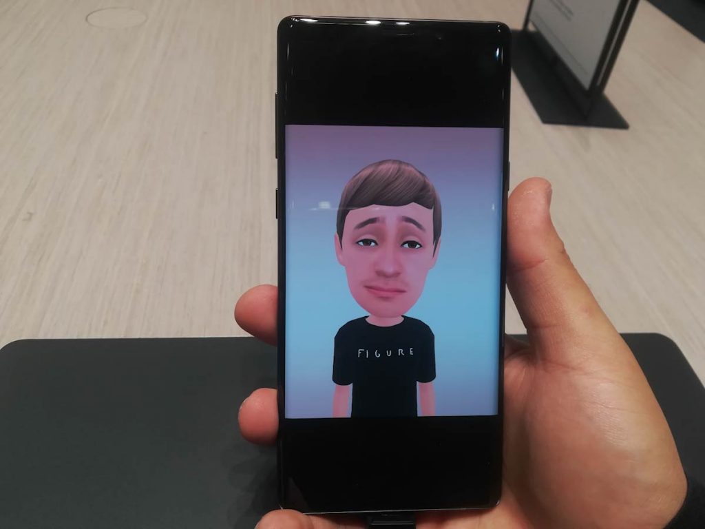 Samsung Galaxy Note 9 - Explorando el CityCube durante el stand de Samsung en el IFA 2018 