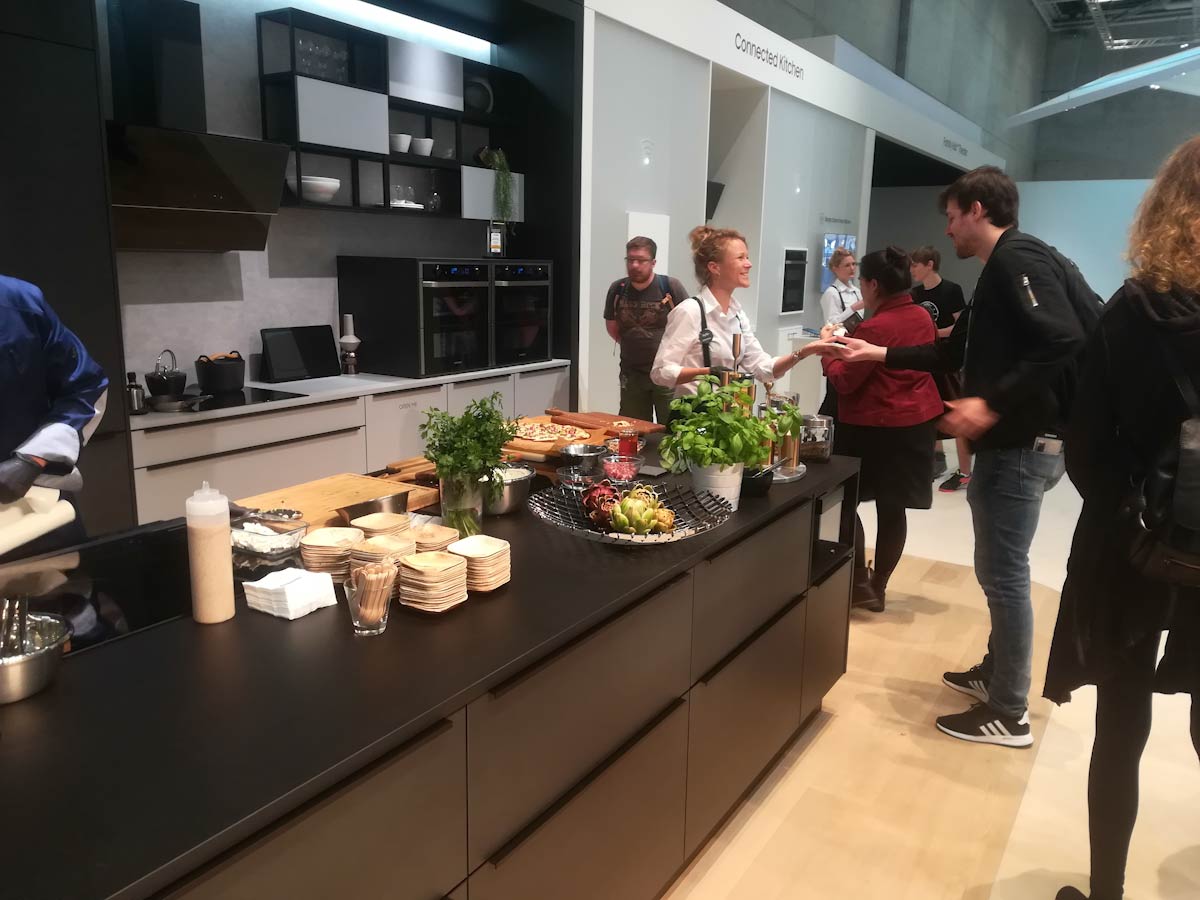 Explorando el CityCube durante el stand de Samsung en el IFA 2018 