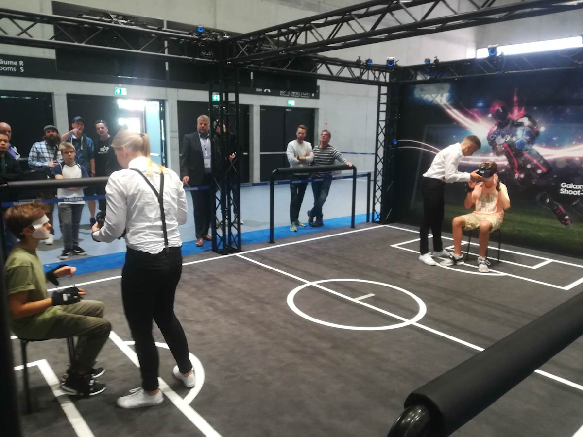 Explorando el CityCube durante el stand de Samsung en el IFA 2018 