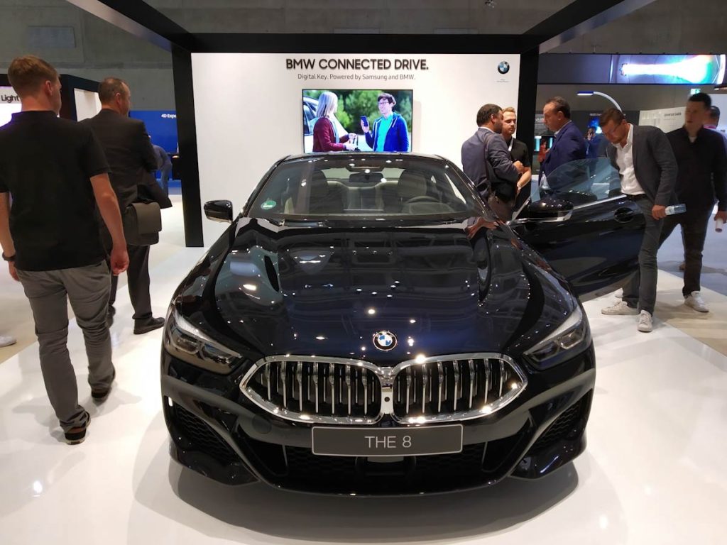La llave digital de Samsung permitirá usar vuestro Smartphone en vez de las llaves... ¿Interesante no es así? Fabricantes como BMW ya están a bordo con la idea.