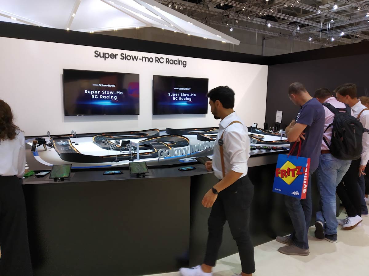 Explorando el CityCube durante el stand de Samsung en el IFA 2018 