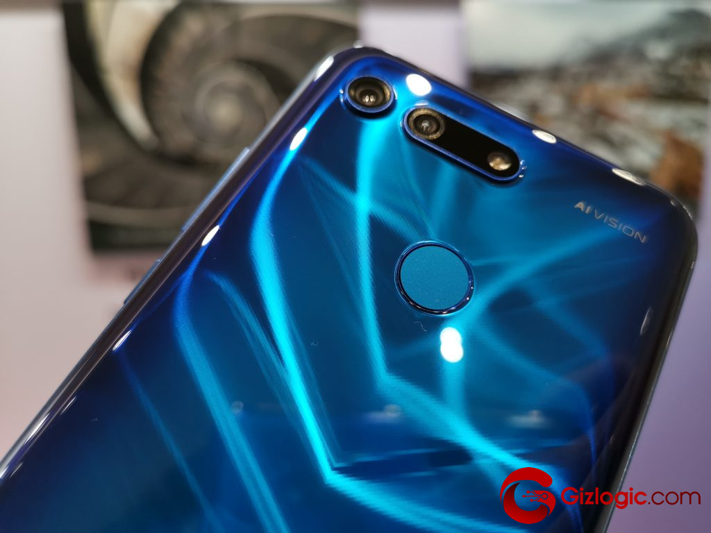 Honor View 20