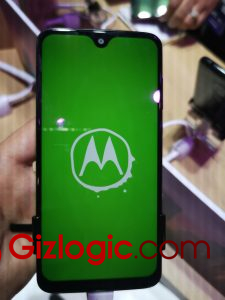 Moto G7, pantalla