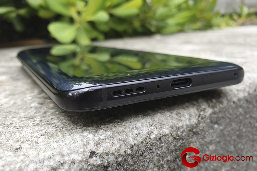 Stereo sound next to the headphone but without 3.5mm jack plug Oppo Reno 10X Zoom