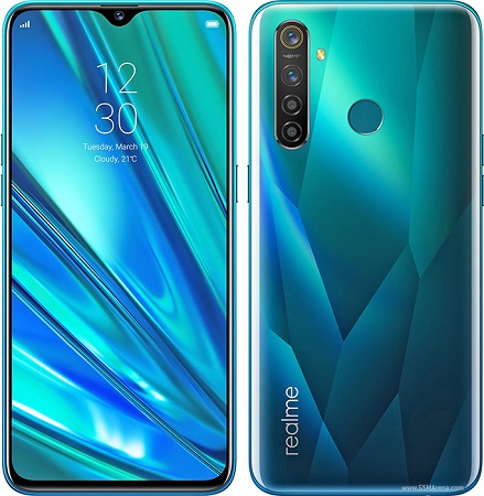 Realme 5(cinco) Pro posee un diseño(design) en su cara trasera bastante original Realme 5(cinco) Pro