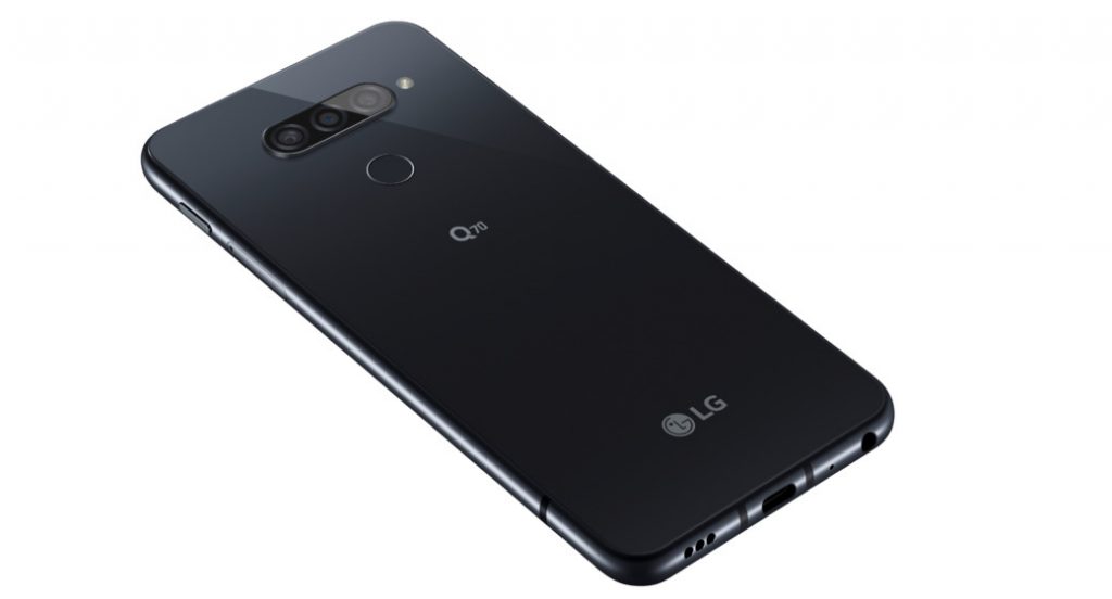 LG Q70