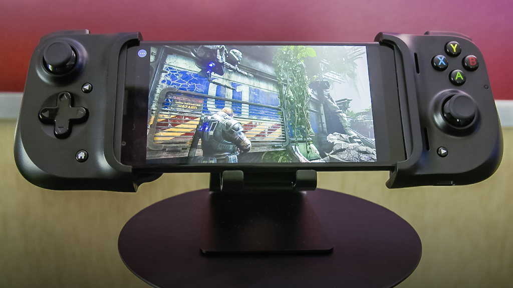 Razer Kishi - Gears 5 via GeForce Now - Image via Engadget