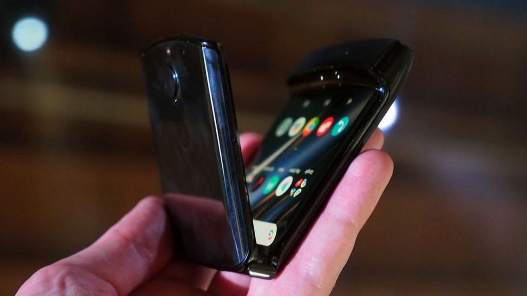 El Moto Razr no sobrevivió a la prueba de CNET y Motorola responde