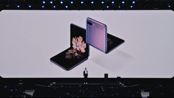 Samsung Galaxy Z Flip resembles classic flip phones Samsung Galaxy Unpacked 2020