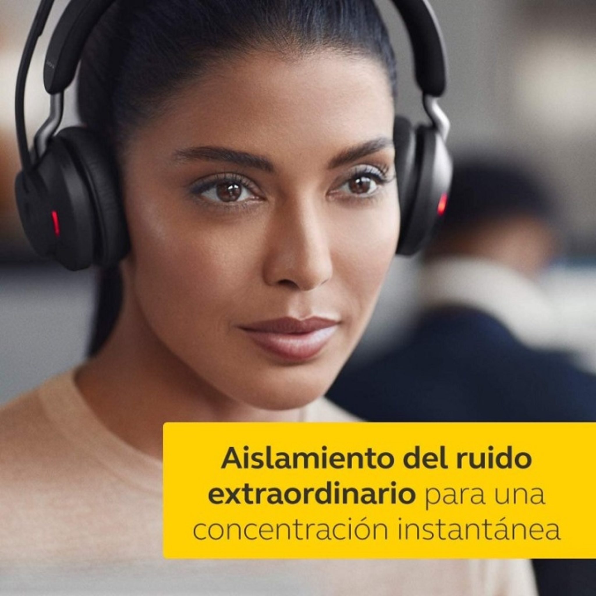 Jabra Evolve2 65, auriculares con luz para que nadie te moleste