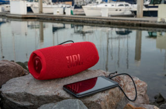 JBL Charge 5