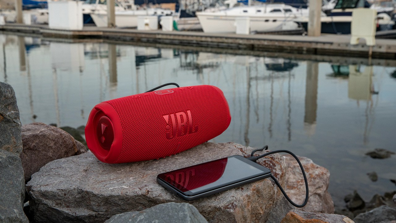 JBL Charge 5