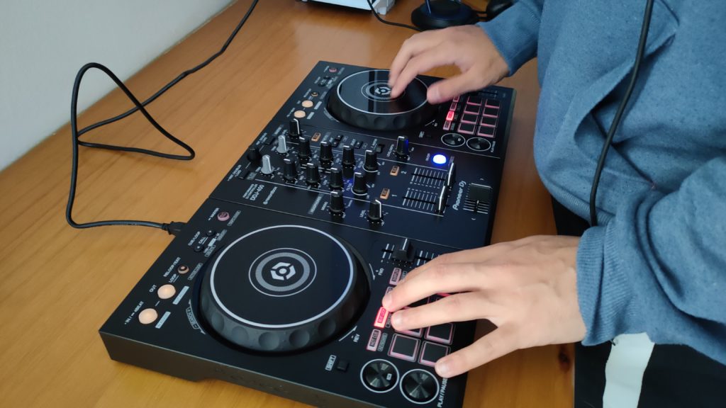 Pioneer DJ DDJ-400