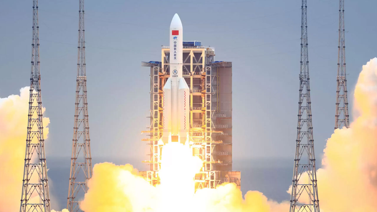 Se confirma la caída del cohete chino fuera de control en el océano índico