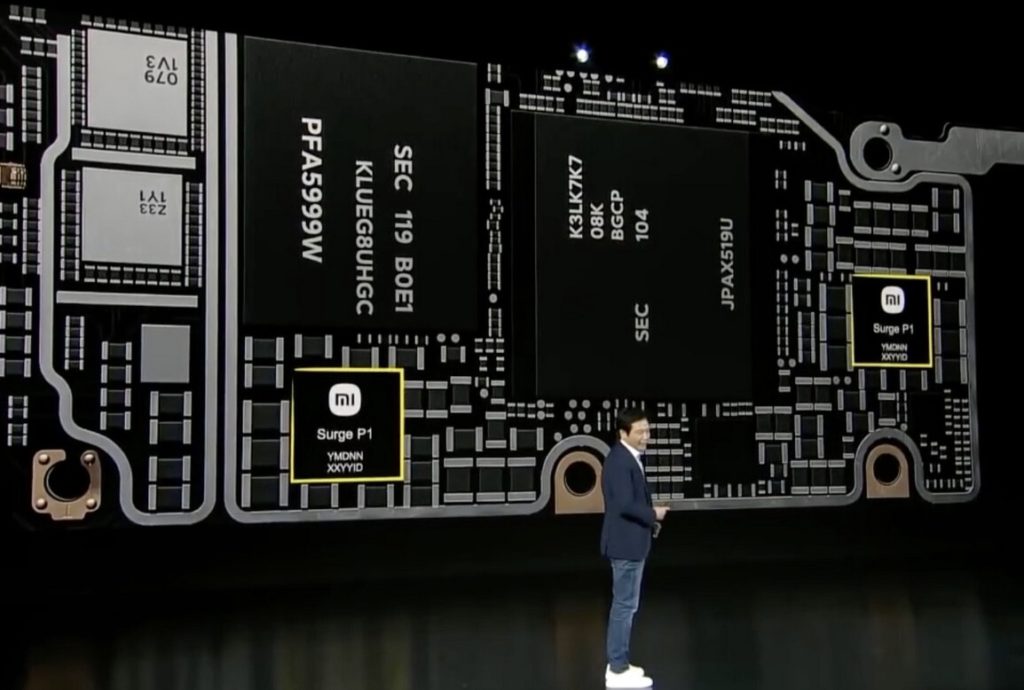 Qualcomm Snapdragon 8 Gen1 con chips Surge P1