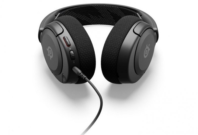 SteelSeries Arctis Nova 1