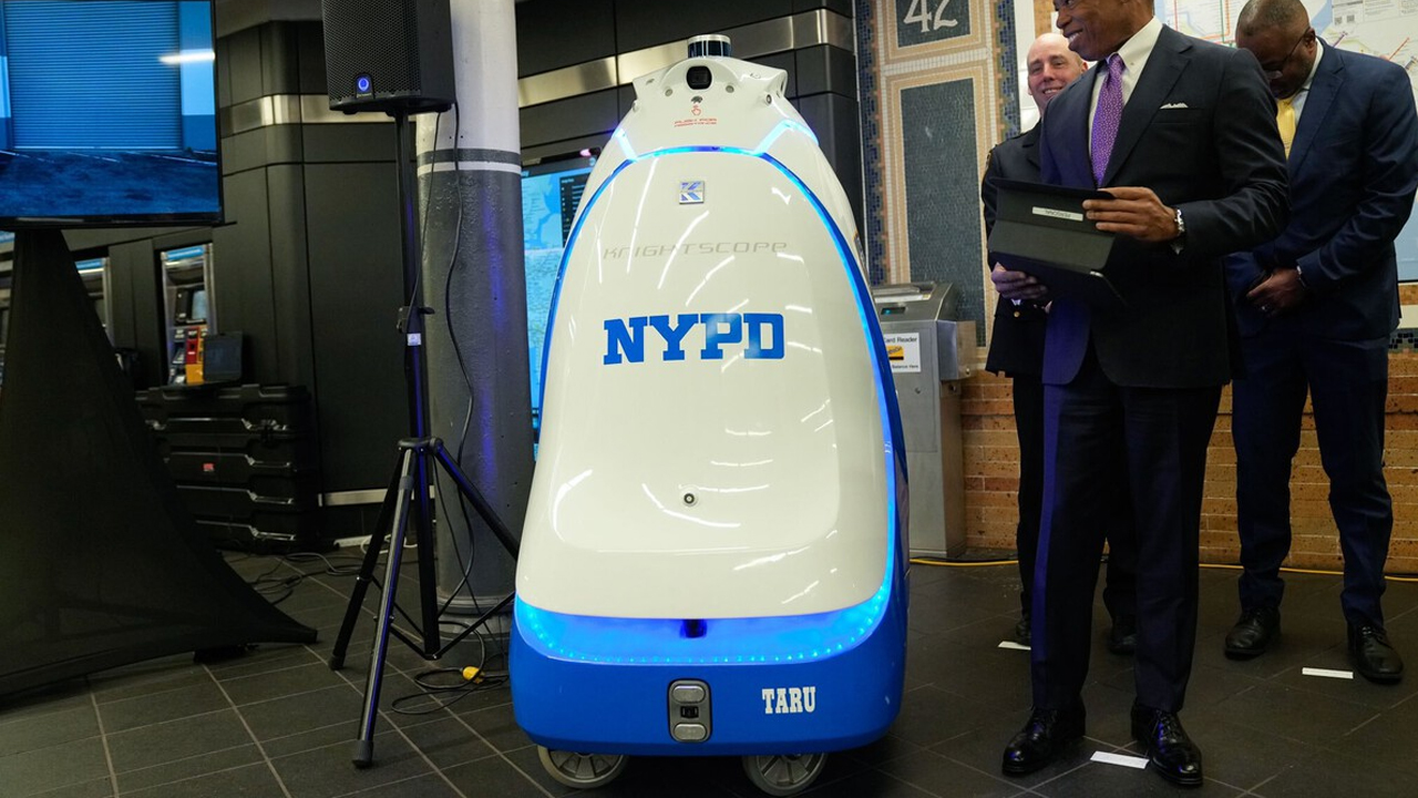 Knightscope K5, así es el robot que patrullará Times Square