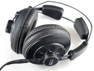 SuperLux HD 668B, los mejores auriculares de precio asequible